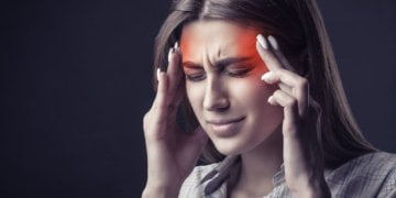 This Quick Migraine Massage Can Actually Help With Your Pain